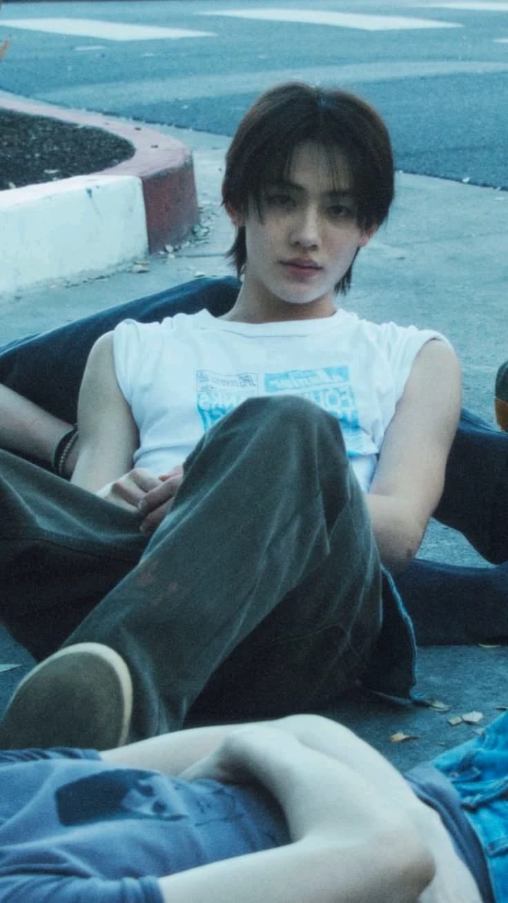 Eom Seonghyeon  thumbnail