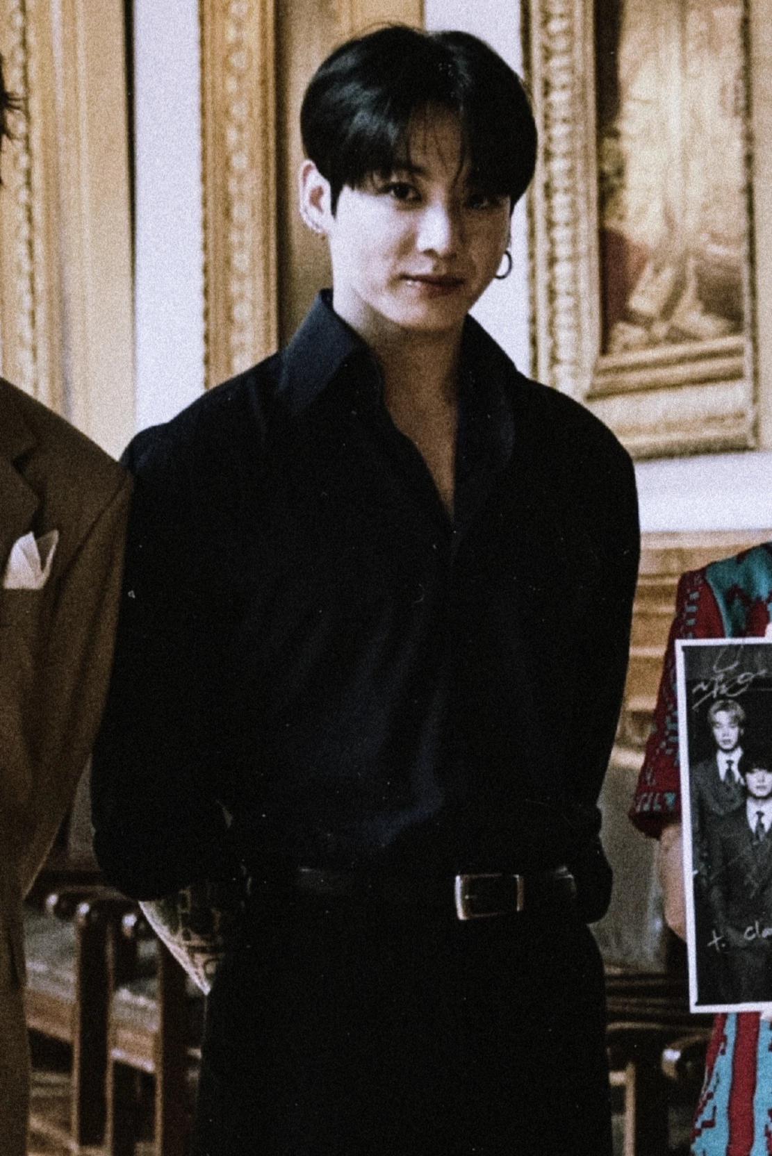 Jeon Jungkook (𝗔𝗱𝗼𝗽𝘁𝗲𝗱 𝗙𝗮𝘁𝗵𝗲𝗿) thumbnail