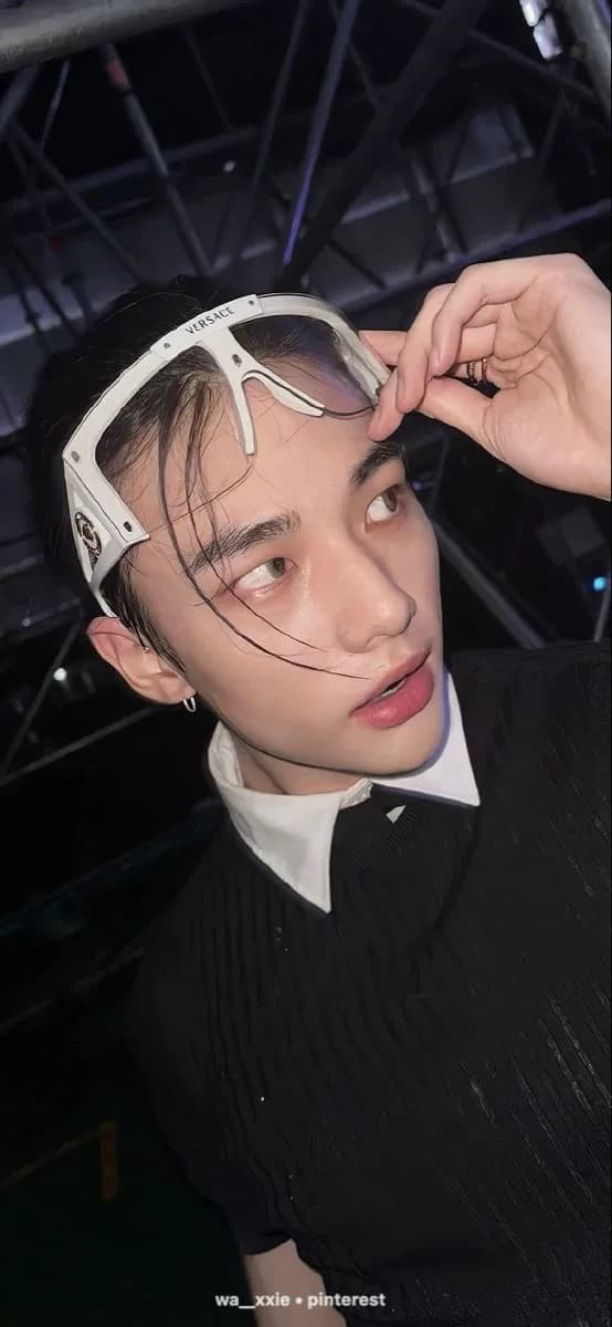 Hyunjin thumbnail