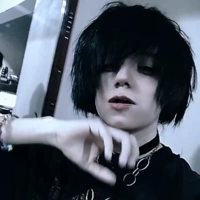 ★ † EMO † ★ thumbnail
