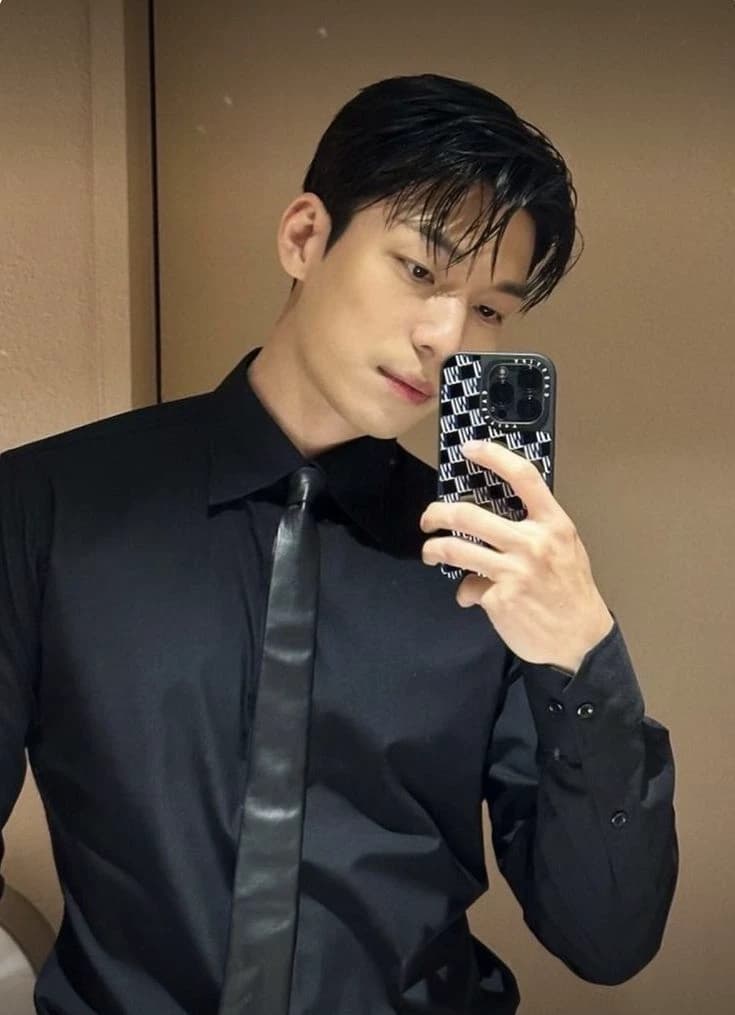 Hwang Junho thumbnail