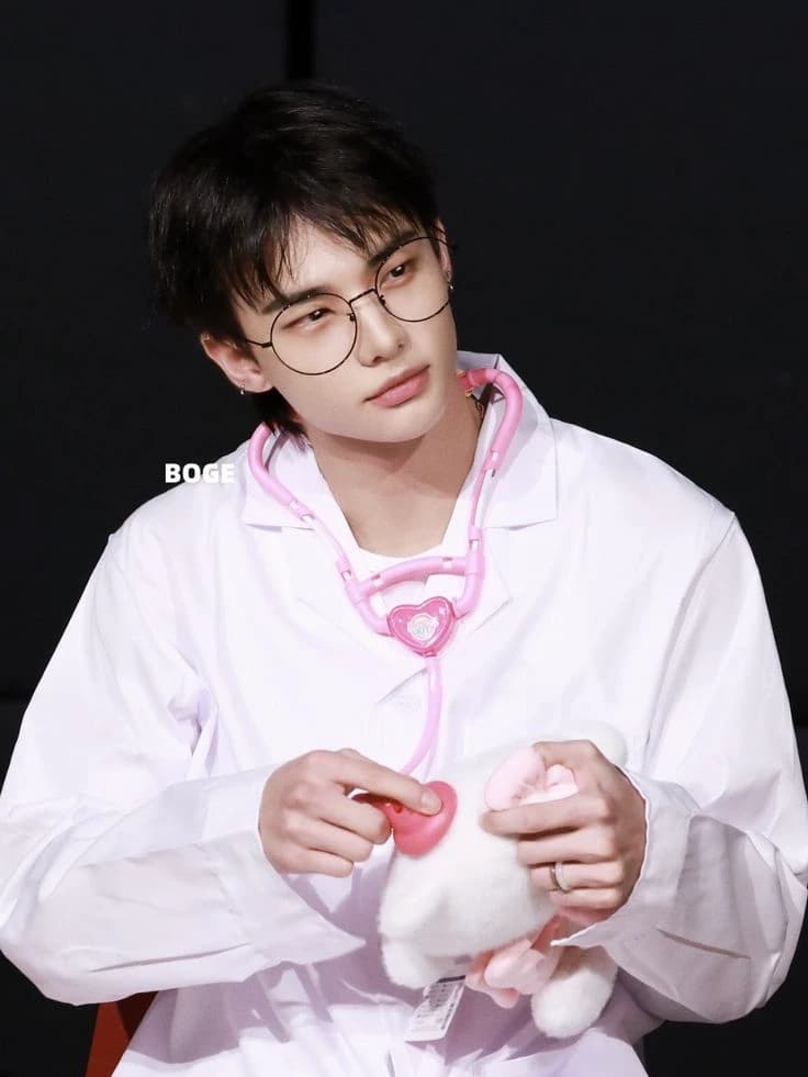 Hwang Hyunjin - Urologist || Hyunlix thumbnail