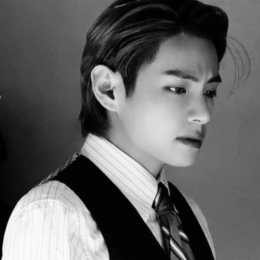 Kim Taehyung thumbnail