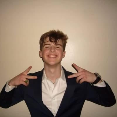 Iain Armitage thumbnail