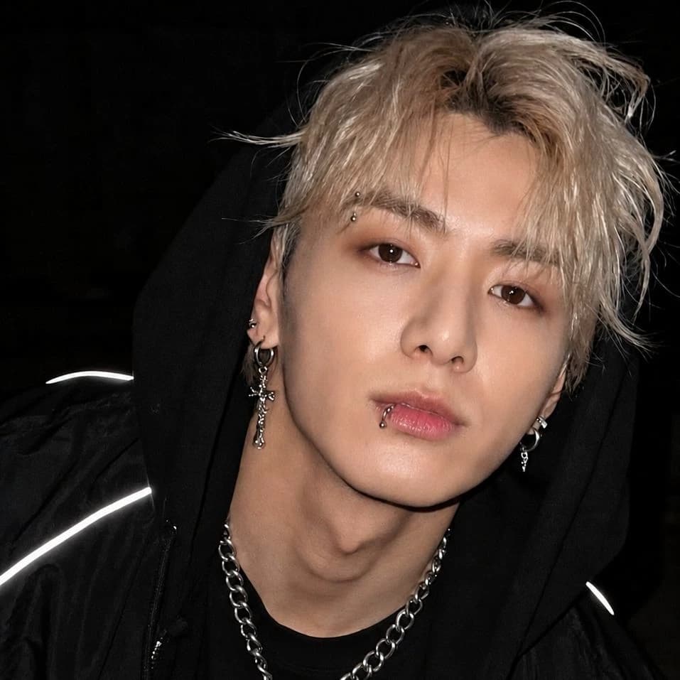 Jeon Jungkook thumbnail
