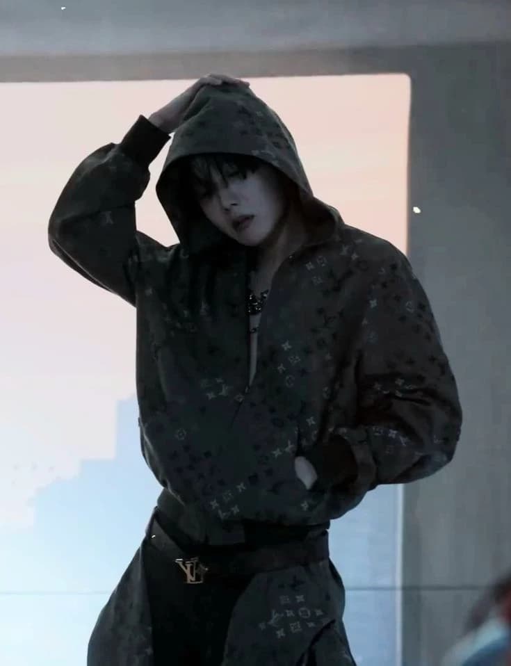 Hoseok  thumbnail