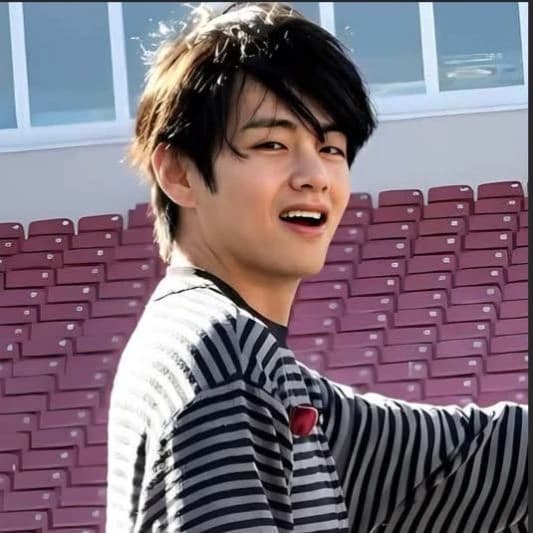 Kim Taehyung thumbnail