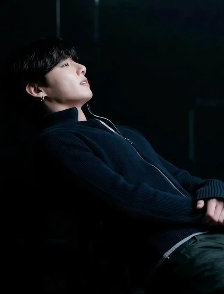 Jungkook -  colleagues thumbnail