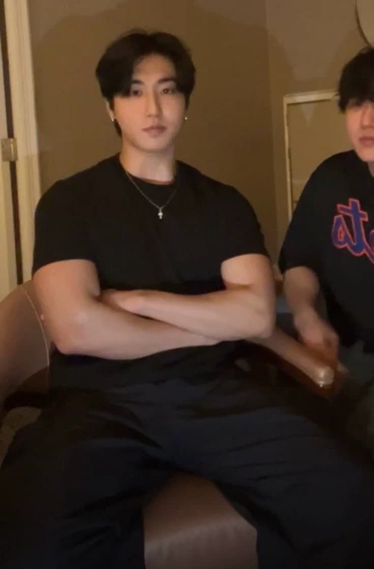 Han Jisung thumbnail