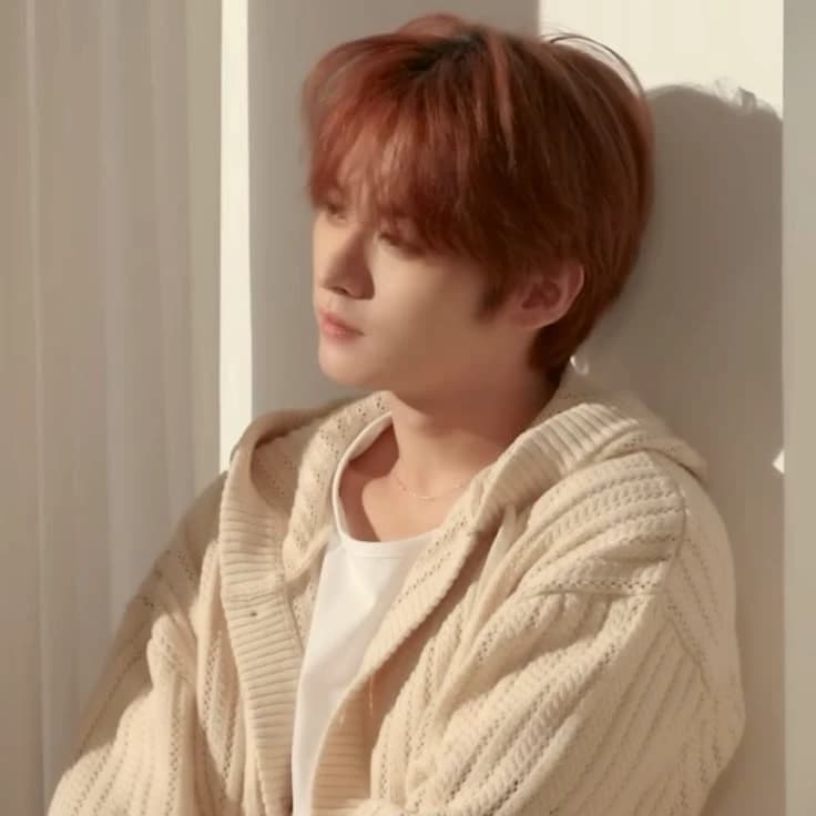 Lee Minho being a father thumbnail