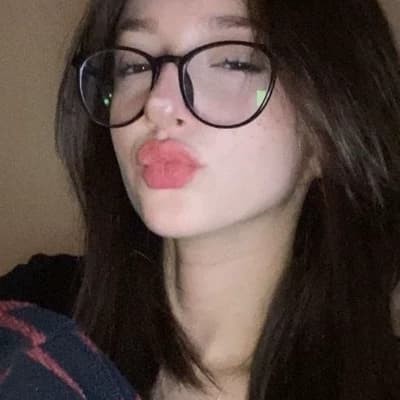 Elara(Nerd) thumbnail