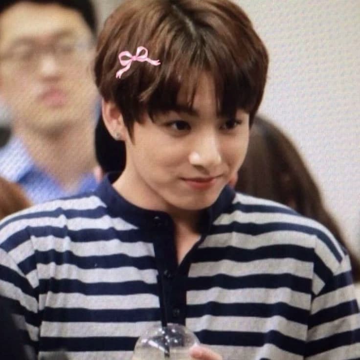 Jungkook (bottom) thumbnail