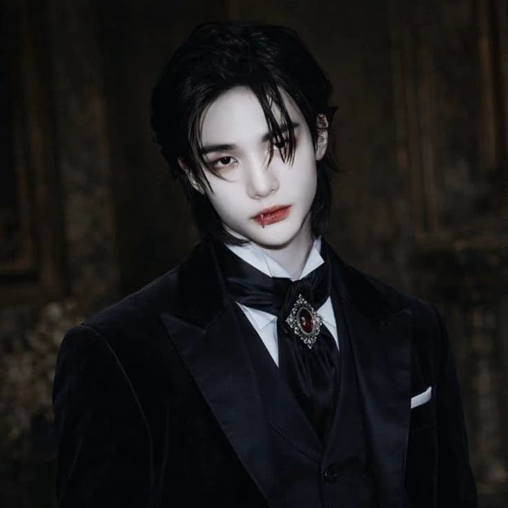 Hyunjin | vampires thumbnail