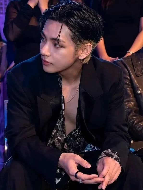 kim Taehyung  thumbnail