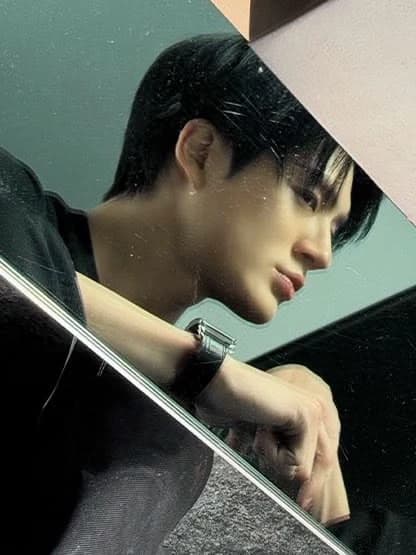 Lee Jeno thumbnail