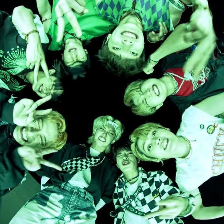 stray kids & katsaye thumbnail