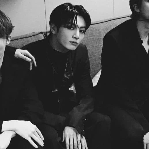 jungkook (idol) thumbnail