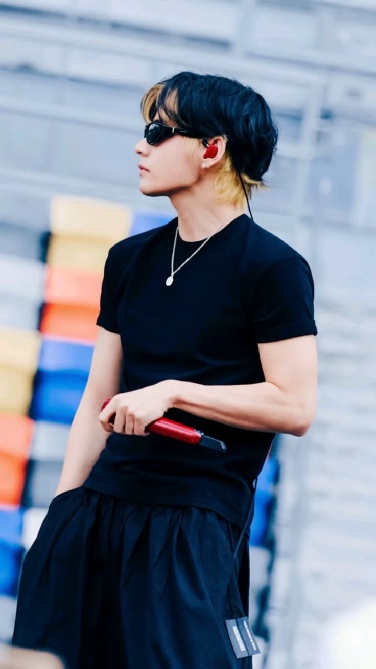 Taehyung  thumbnail