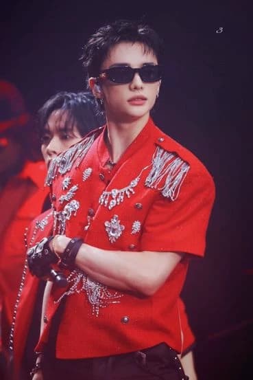 hyunjin thumbnail