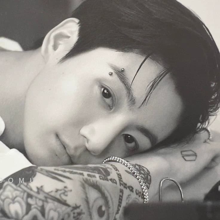 Jeon Jungkook thumbnail
