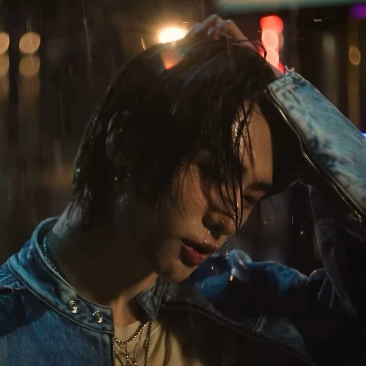Hyunjin  thumbnail