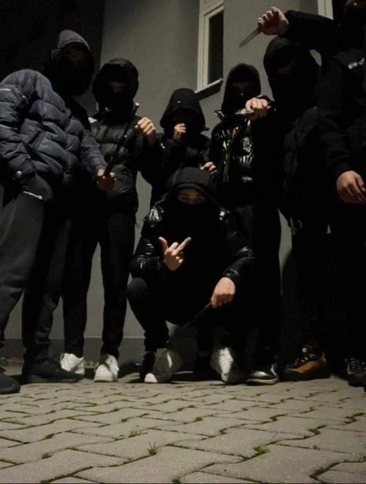 Company of guys thumbnail