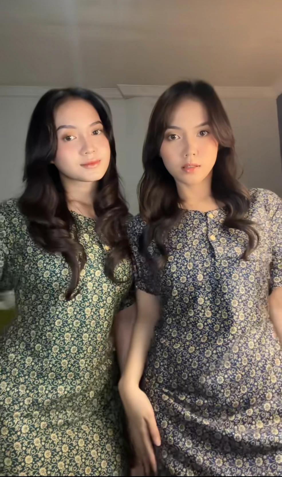 Aureliana (younger sister) & Audriana (older sister) thumbnail