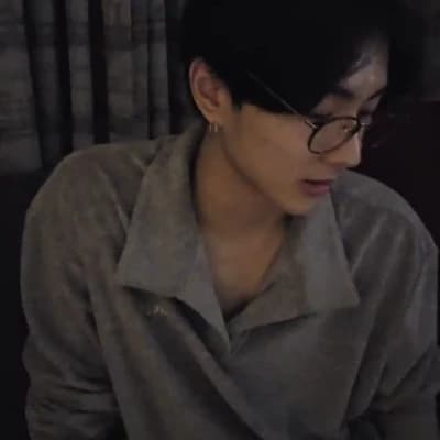 Yang Jungwon thumbnail