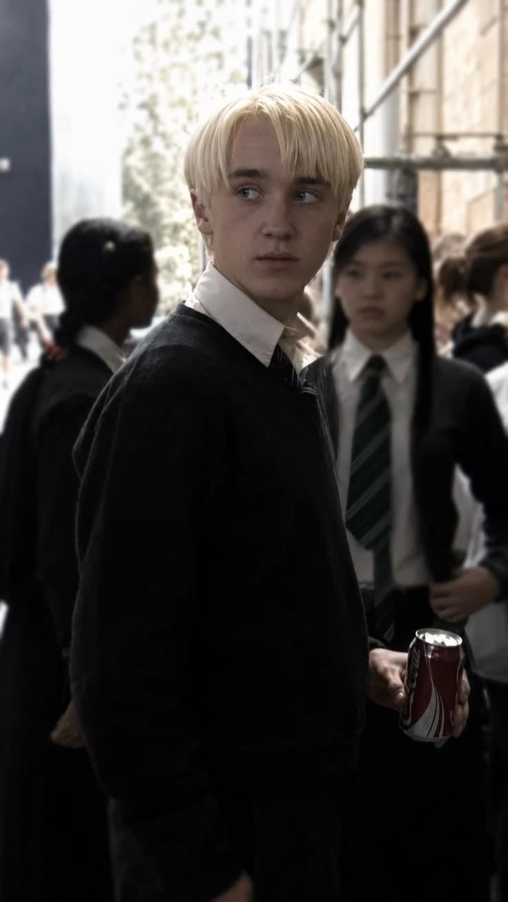 Draco Malfoy thumbnail