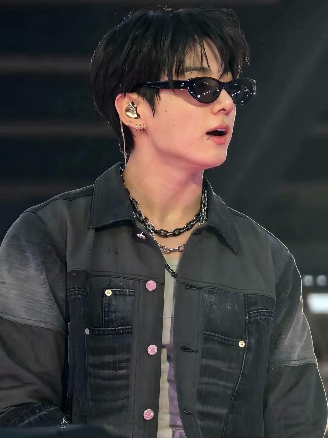 Jeon Jungkook thumbnail