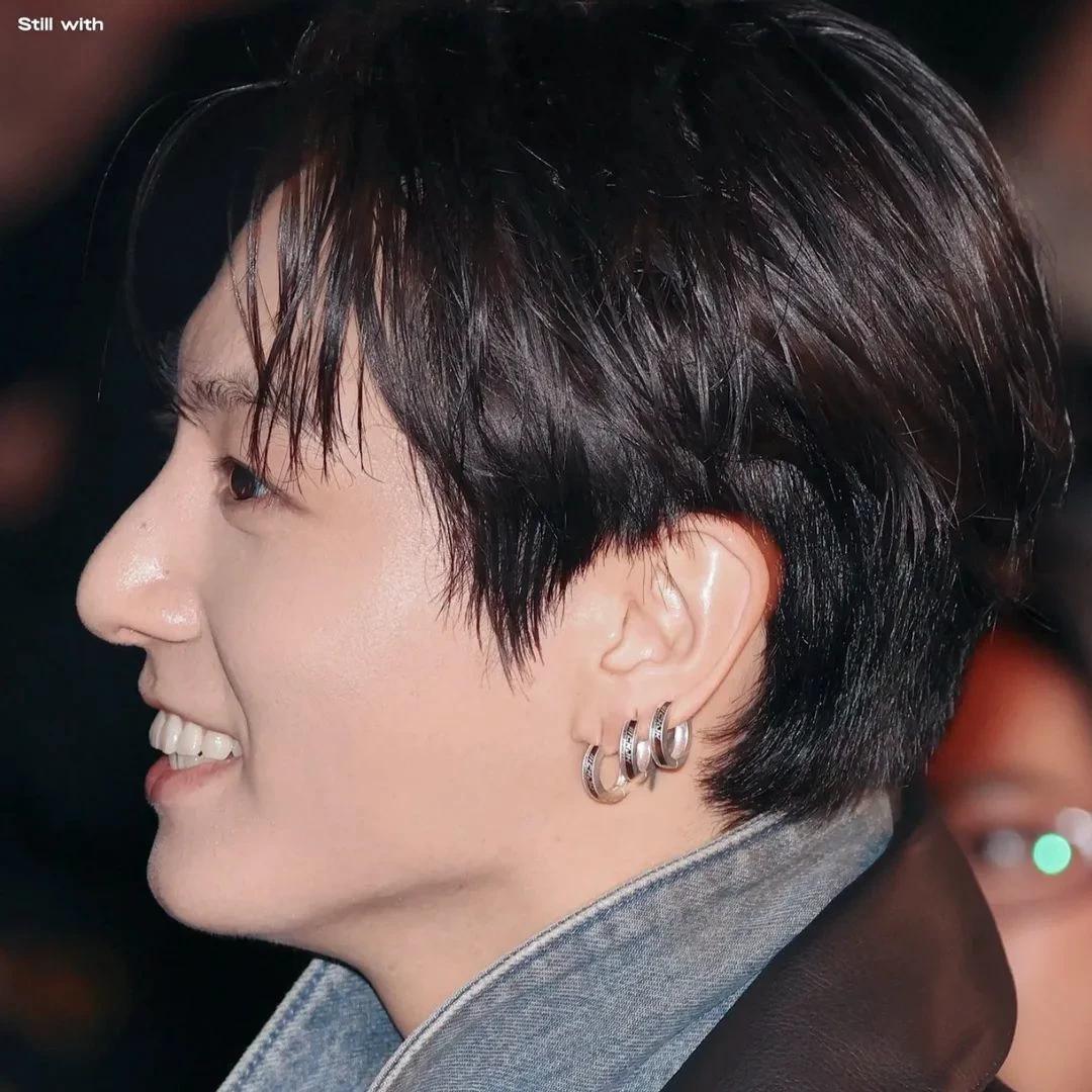 Jeon Jungkook thumbnail