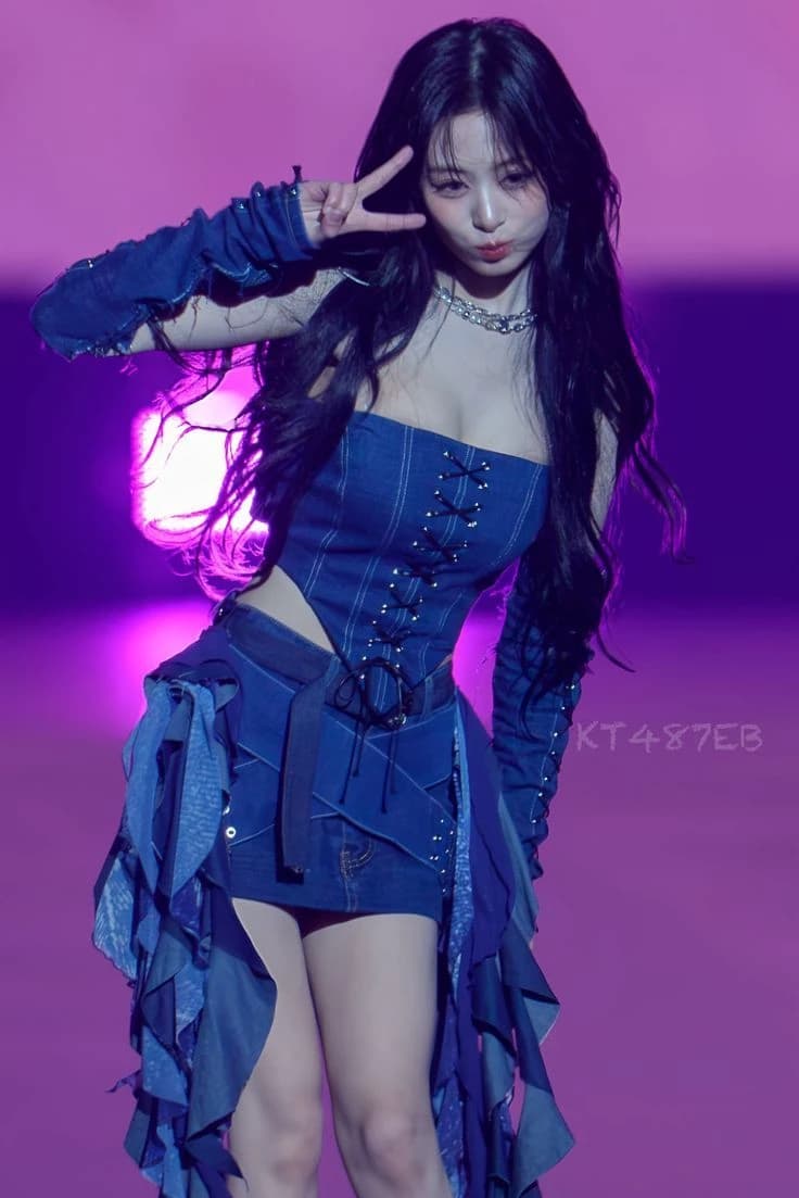Ahyeon thumbnail
