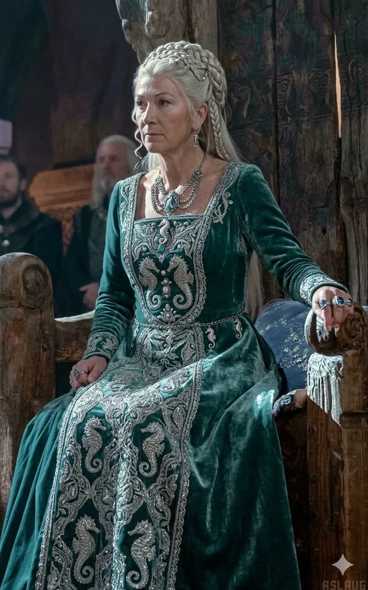 Rhaenys Targaryen thumbnail