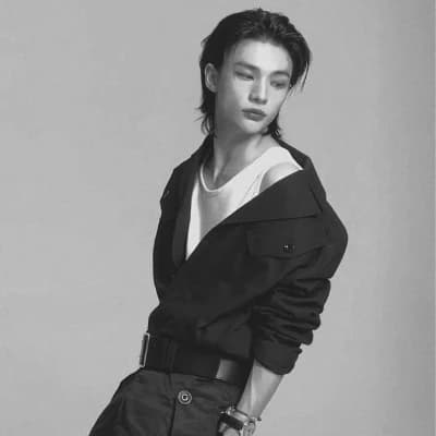 Hwang Hyunjin  thumbnail
