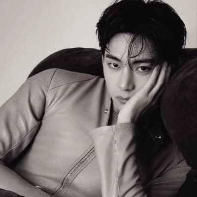 Kim Taehyung thumbnail