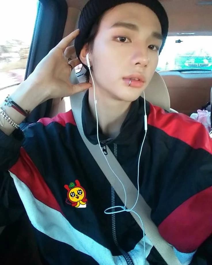 Hyunjin thumbnail