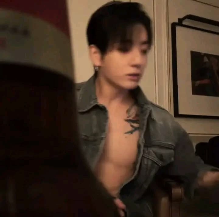 Jeon Jungkook 🖤 thumbnail