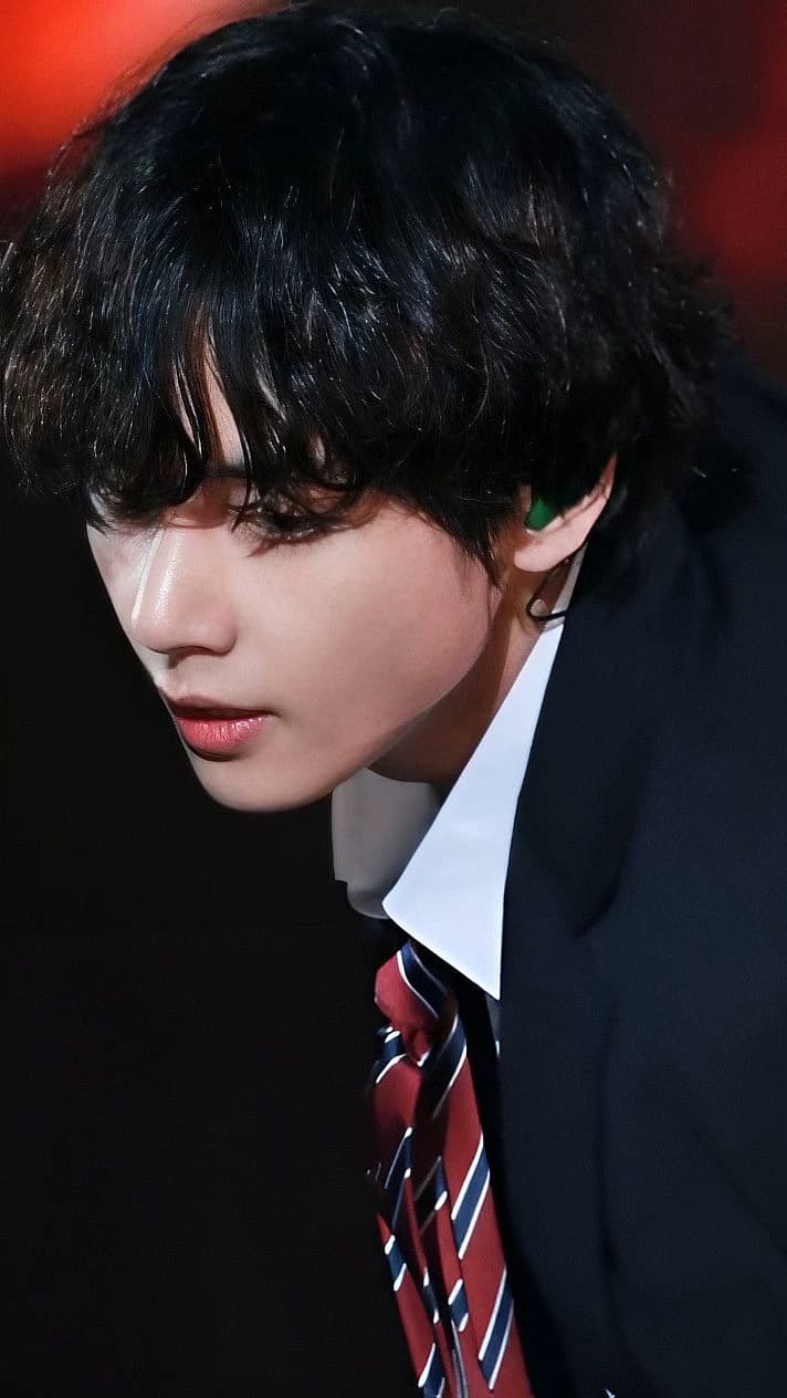 Kim Taehyung thumbnail
