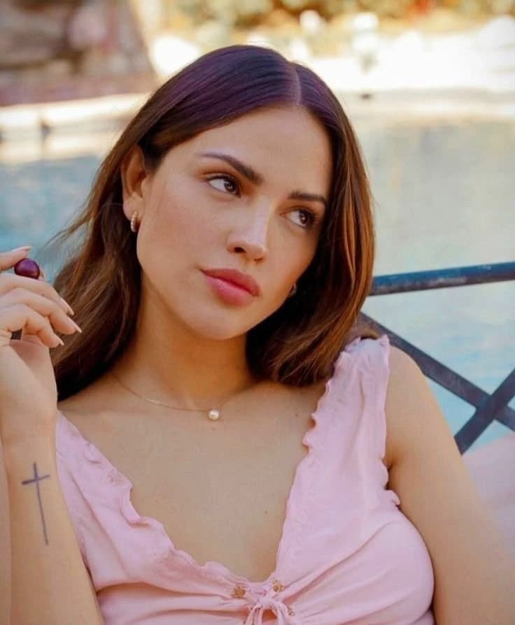 Eiza Gonzalez thumbnail