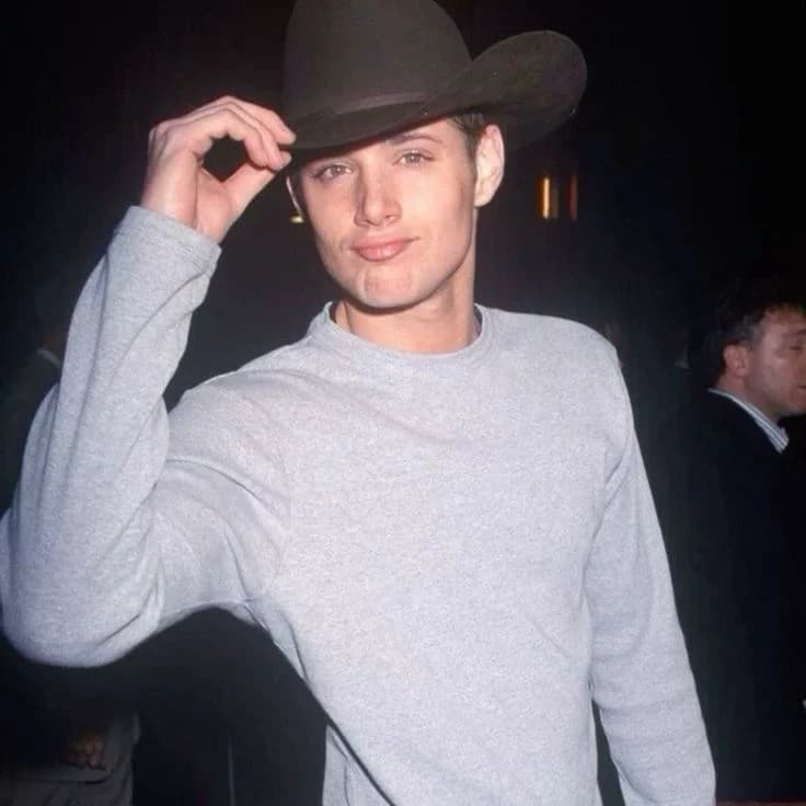 Dean Winchester. thumbnail