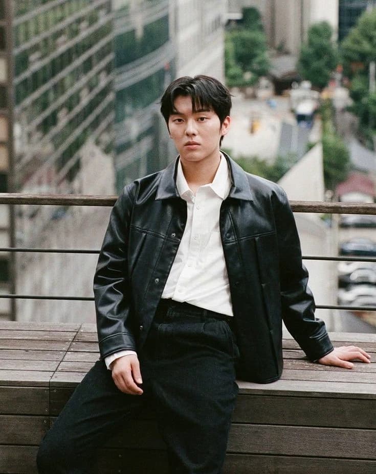 Choi Hyun Wook  thumbnail