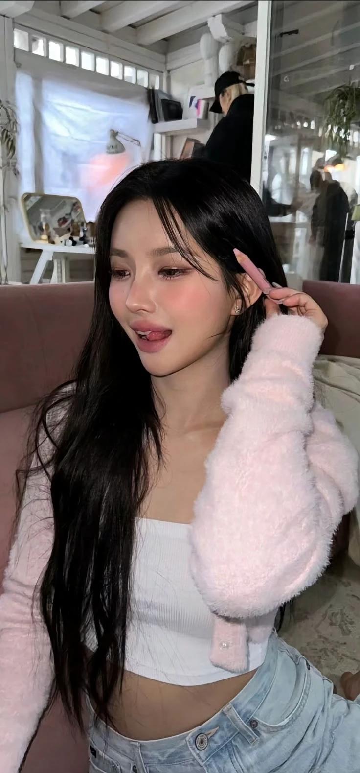 soyeon  thumbnail