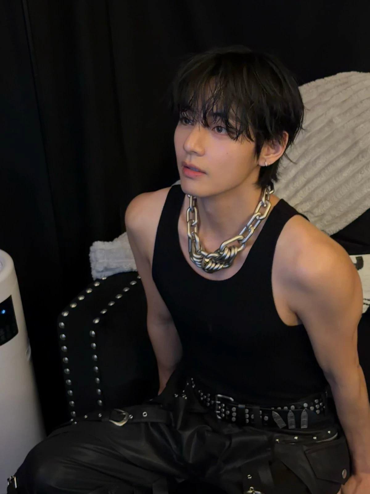 Kim teahyung BTS member  thumbnail