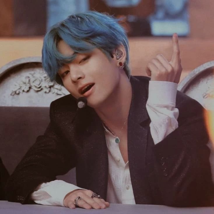 Kim Taehyung thumbnail