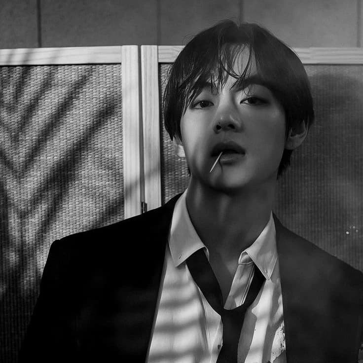 Kim Taehyung thumbnail