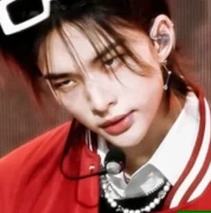06 - Hwang Hyunjin thumbnail