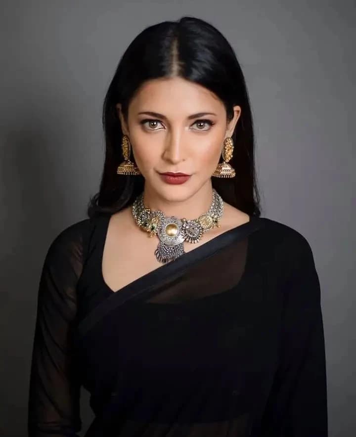 SHRUTI HAASAN, MY ELDER COUSIN FROM MY FATHER’S SIDE, WAS KNOWN IN THE FAMILY AS thumbnail