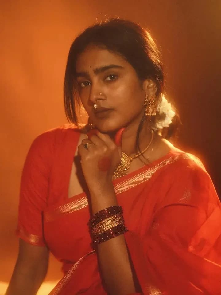 YOGALAKSHMI A SHY VILLAGE COLLEGE PROFESSOR thumbnail