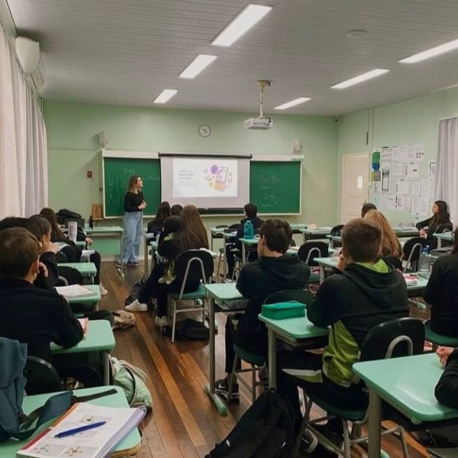 Sua/Escola thumbnail