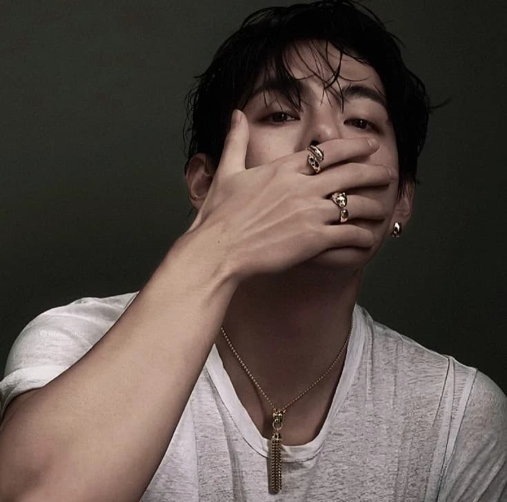 Kim Taehyung thumbnail
